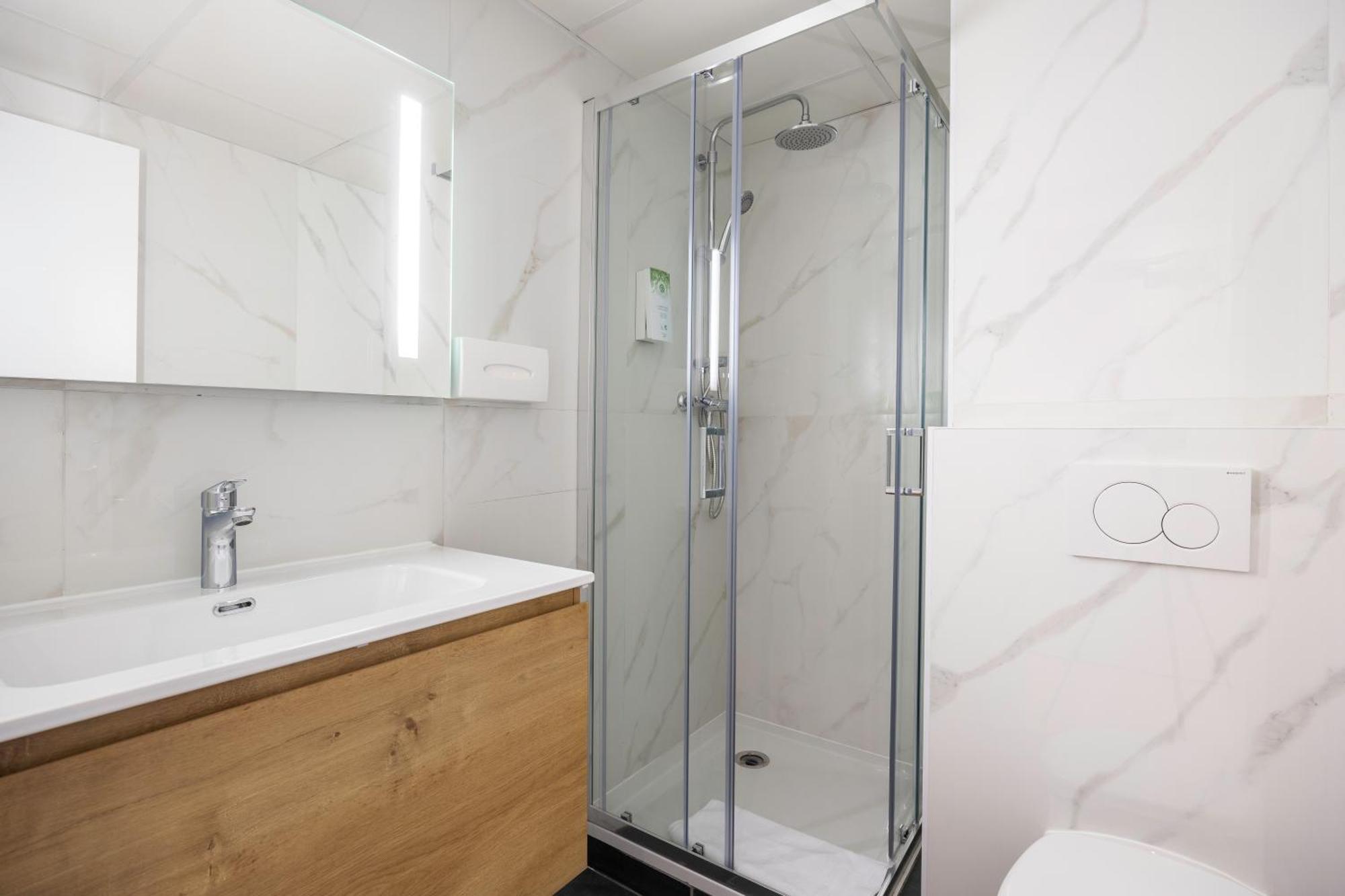 Ibis Styles Louise Hotel