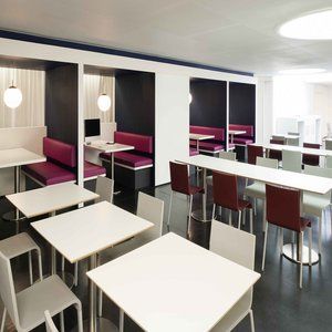 Ibis Styles Louise Hotel 3*